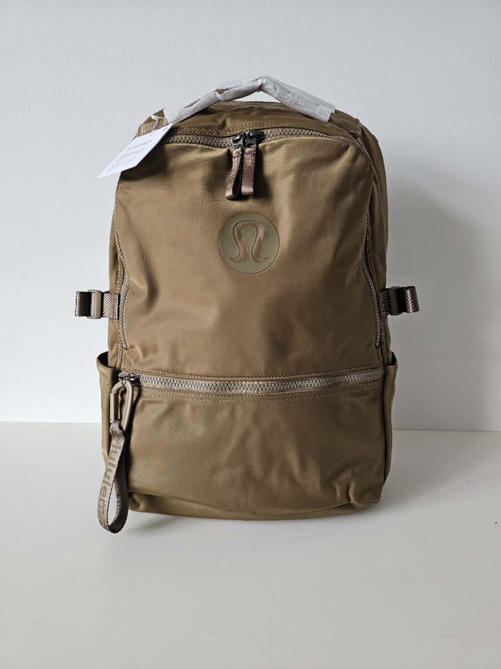 NWT LULULEMON ARTF/RWLI Sand Brown Lightweight New Crew Backpack OS